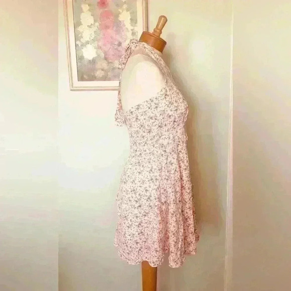 TRIXXI Women’s Size Medium Ruffle Trim Pink Mini Floral Summer Halter Dress NWT - Picture 7 of 15